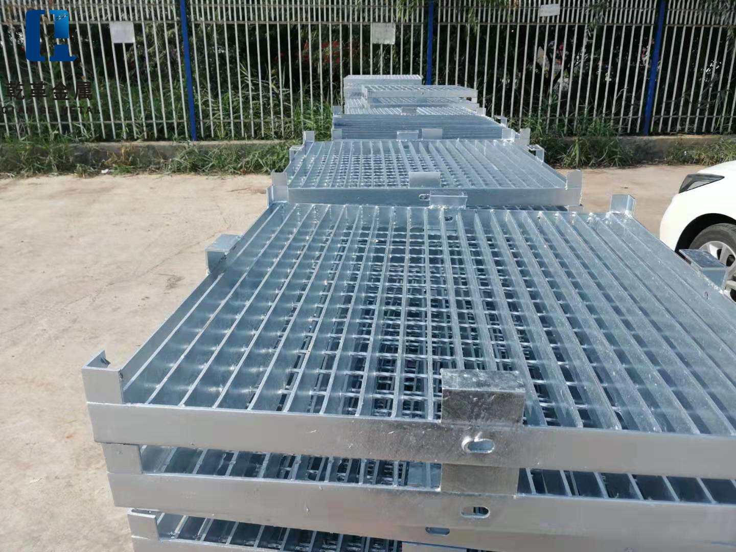 定製熱鍍鋅鋼格板-鋼格板生產廠家-鋼格板價格-上海J9COM集团金屬製品有限公司